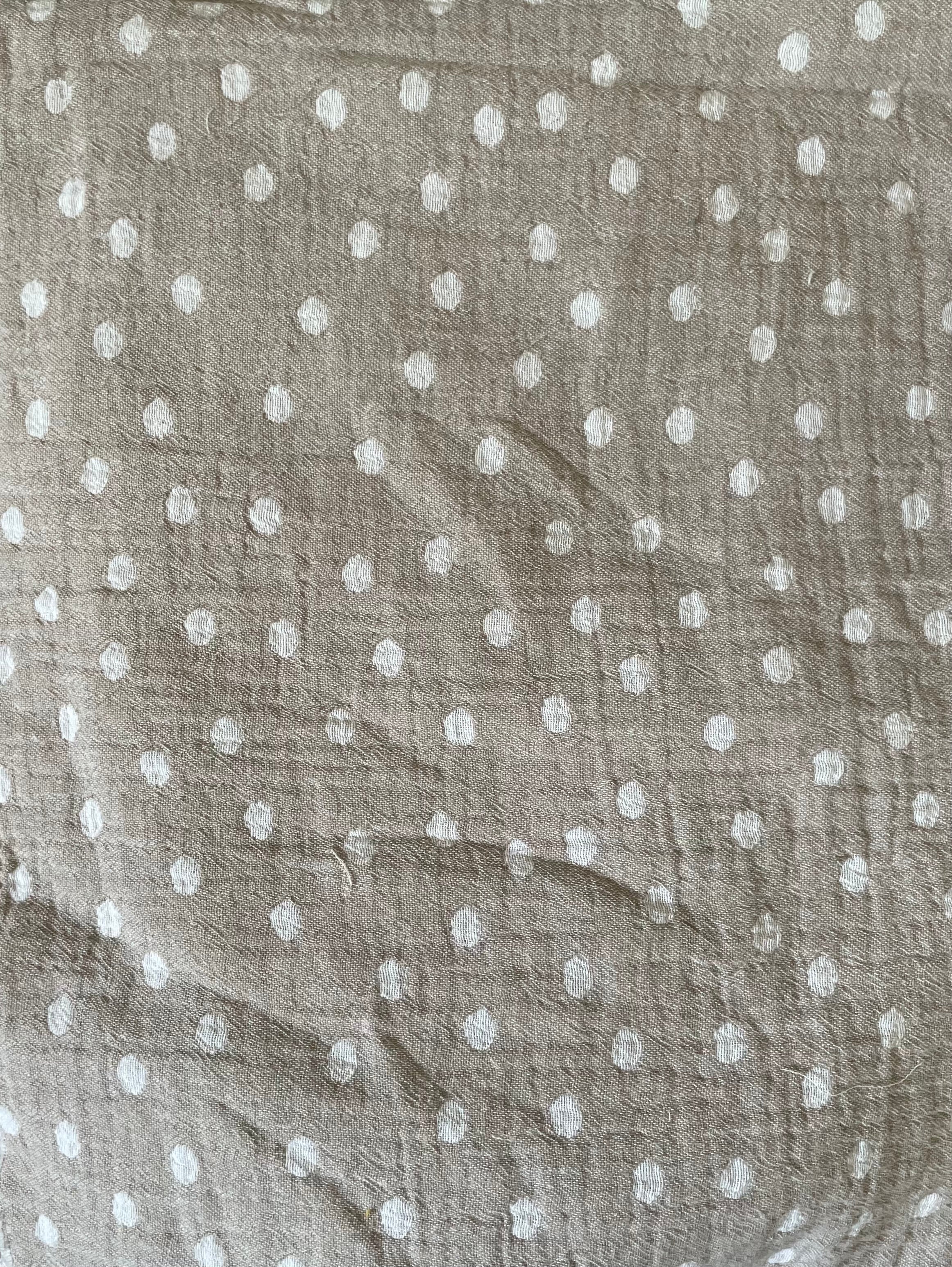 Sand with Dots